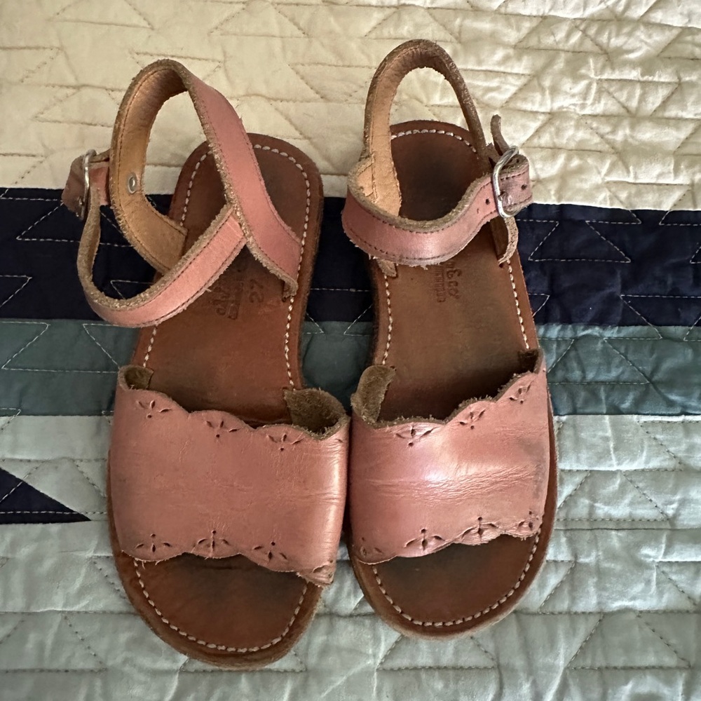 Adelisa & Co Kids Bella Pink Leather Scalloped Strap Sandals